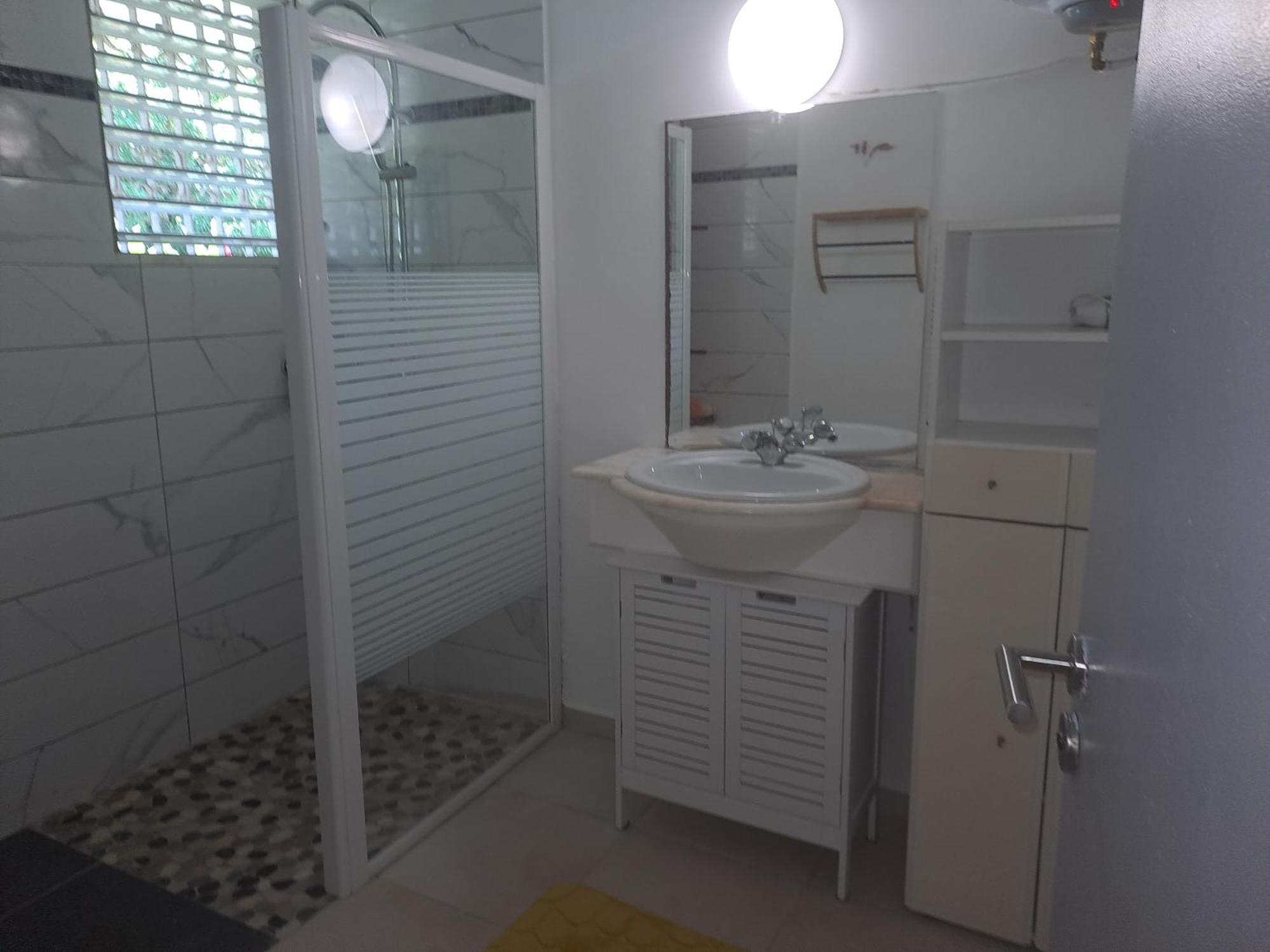 Appartement T2 meublé tout confort Le Gosier  Extérieur photo
